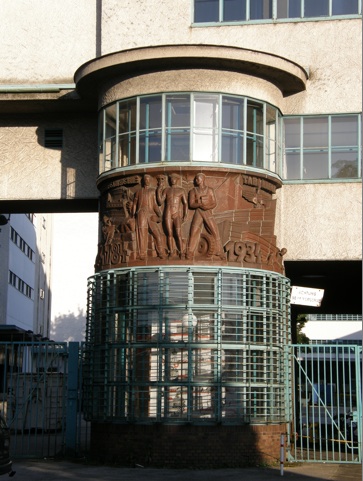 Linz_Pforte_Tabakfabr.jpg
